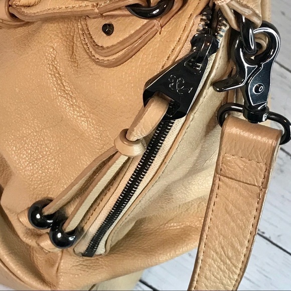 Sloane and Alex Sophia Large Leather Satchel Convertible Strap Bag - Picture 6 of 16